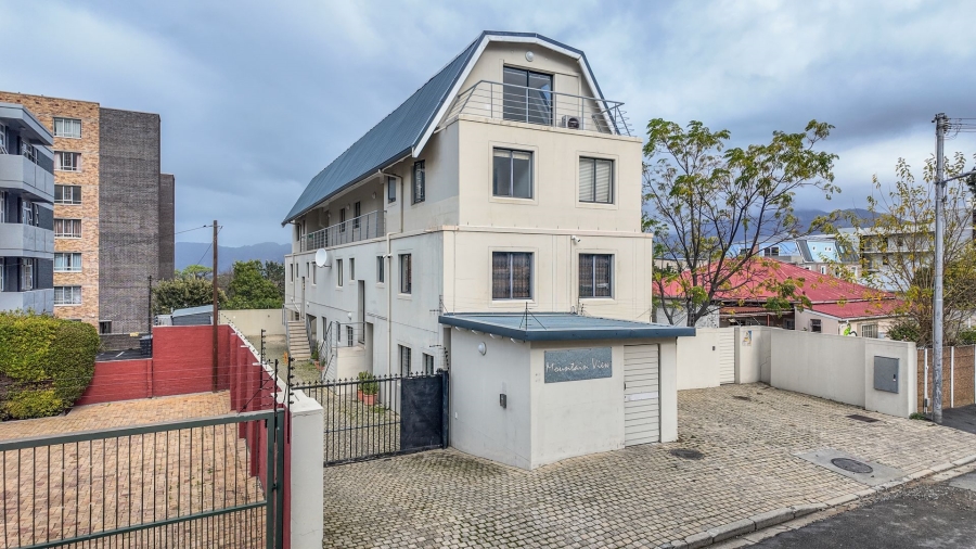 2 Bedroom Property for Sale in Wynberg Upper Western Cape